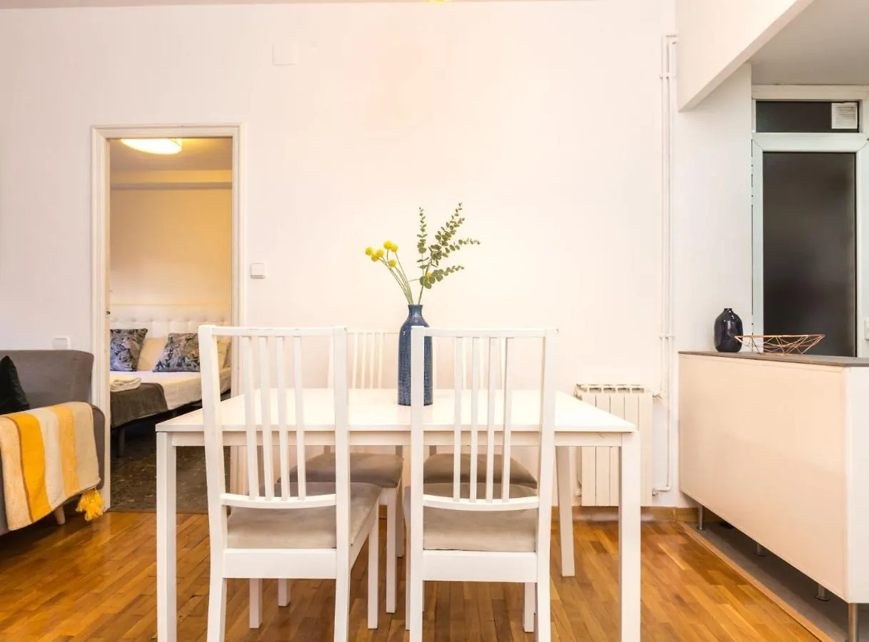 Apartamento Find Calm At This Cozy City Sanctuary With Terrace Barcelona Espanha